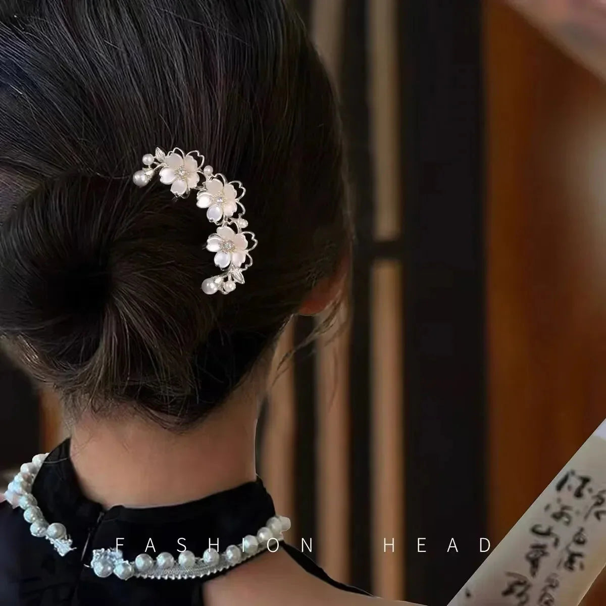 Pearl Flower Wavy Hair Combs