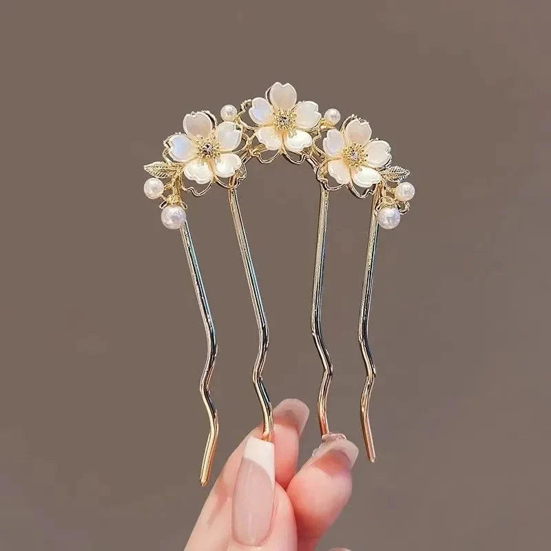 Pearl Flower Wavy Hair Combs