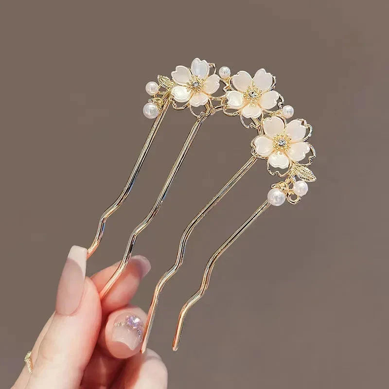 Pearl Flower Wavy Hair Combs