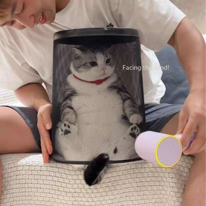 Facing the Wind! 15L Bin